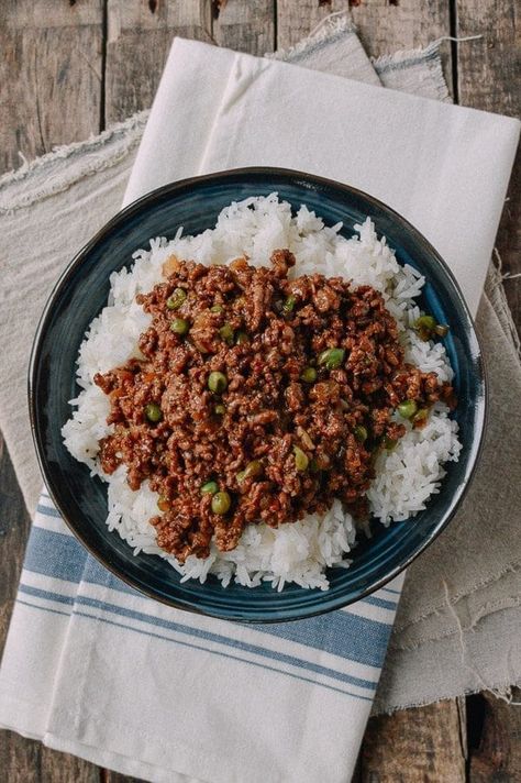 Cantonese Beef, Beef Rice Bowl Recipe, Beef Rice Bowls, Meat Packaging, Japanese Beef, Wok Of Life, Woks Of Life, The Woks Of Life, Beef Rice