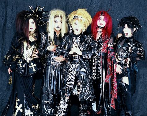 Kote kei band Kote Kei, Visual Kei Fashion, Punk Subculture, Kei Visual, Kei Fashion, 27 Years Old, Last Fm, Emo Scene, Japanese Street Fashion