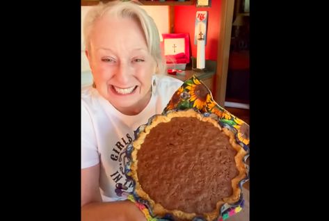 Brenda Gantt Paw Pie Crust, Brenda Gantt Chocolate Fudge Pie, Chocolate Fudge Pie Brenda Gantt, Brenda Gantt Chocolate Pie, Chocolate Fudge Pie Recipe, Pie Easy Recipe, Brenda Gnatt, Brenda Gantt Recipes, Fudge Pie Recipe