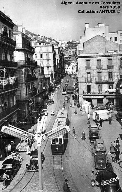 1958 Alger Tramway ligne 1 Place Du Tertre, Saint Joseph, Old Pictures, Middle East, Old Photos, Times Square, Champagne, Street View, Education