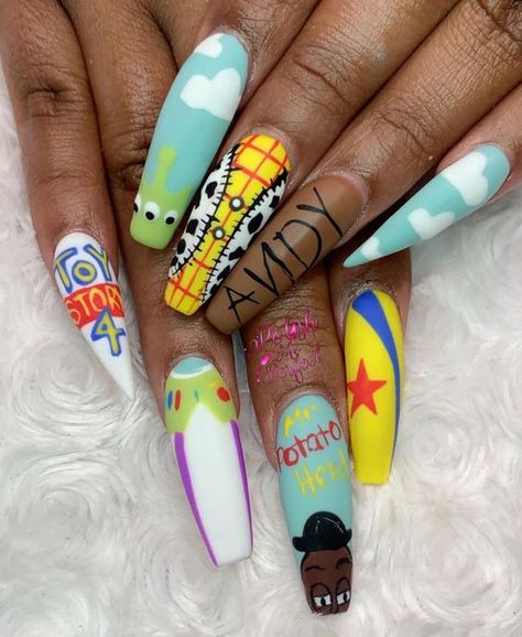 Disney Long Nails, Toy Story Nails Acrylic, Toy Story Nail Art, Tv Nails, Toy Story Nails, Spongebob Nails, Disney Acrylic Nails, Black Halloween Nails, Holloween Nails