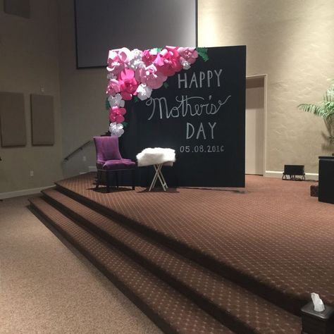 Mothers Day Church Stage Design 2016 Mothers Day Ideas For Church, Mothers Day Ideas, Diy Mothers Day, Mother's Day Theme, Mothers Day Baskets, Easy Mother's Day Crafts, Brunch Decor, Mothers Day Decor, Church Stage Design