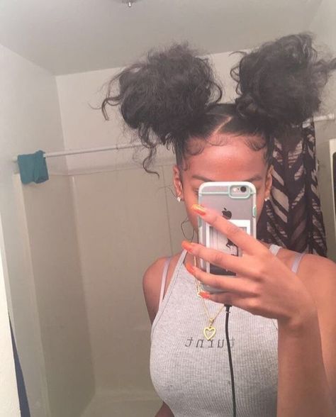 Edges Hair, Messy Buns, Pinterest Hair, Natural Hair Styles Easy, Hair Laid, Baddie Hairstyles, Twist Hairstyles, Aesthetic Hair, Curly Hair Styles Naturally