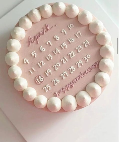 Birthday Cake Date Design, 1st Anniversary Cake Designs, White Bento Cake Design, Aesthetic Circle Birthday Cake, Bento Cake Calendar Design, Pink Birthday Cake Aesthetic Circle, Happy Anniversary Cakes, Cake Lettering, Korean Cake