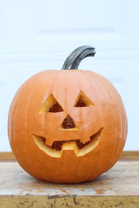 50 Best easy pumpkin carving ideas & designs such as Jack O Lantern stencils, cute faces, Halloween cats, scary ghosts, DIY templates, etc. – A Piece of Rainbow, home decor, kids activity, crafts, autumn, fall, outdoor decorations, patio, steps, deck, backyard, dollar store, Disney, owl, witch, painted pumpkins, star wars Jack O Lantern Stencils, Cat Pumpkin Stencil, Pumpkin Clock, Easy Pumpkin Carving Ideas, Cat Pumpkin Carving, Carve A Pumpkin, Easy Pumpkin Carving, Creative Pumpkin Carving, Scary Pumpkin Carving