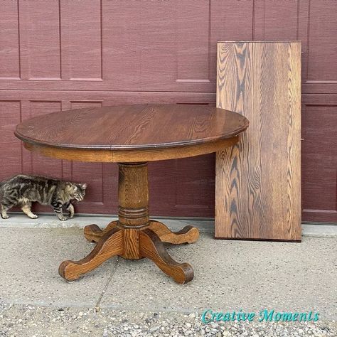 You know I love reloving dining tables and here is another one I intended to do for our home but after sharing the finished results it too was soon sold. I love old pedestal tables that go from round to oval. So when I saw this classic oak round pedestal table with leaf, yes please! After a good deep cleaning and repairs, The top of the dining table was lightly sanded with a sanding sponge and wiped well.To refresh the dark stained top I used the last of the discontinued… Pedestal Dining Table Makeover, Farmhouse Dining Table Makeover, Pedistal Table, Farmhouse Pedestal Table, Dining Table Redo, Pedestal Kitchen Table, Round Oak Dining Table, Round Pedestal Table, Pedestal Tables