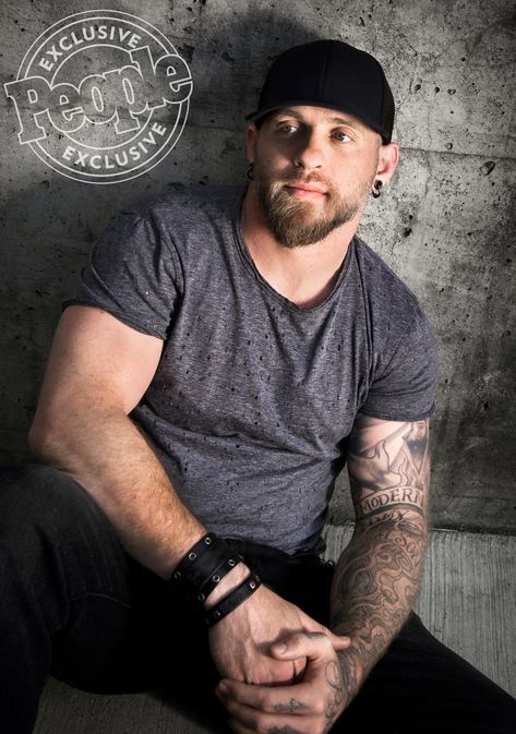 Brantley Gilbert Wallpaper, Queen Vampire, Cap Man, Easton Corbin, Country Music News, Best Country Singers, Brantley Gilbert, Scotty Mccreery, Jake Owen