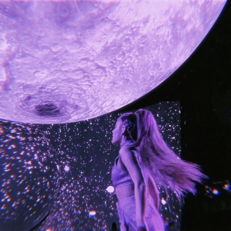 Purple Singer Aesthetic, Ariana Grande Purple Aesthetic, Ariana Grande Purple, Euphoria Vibe, Oc Series, Ariana Aesthetic, 2023 Aesthetic, Violet Aesthetic, Big Dresses