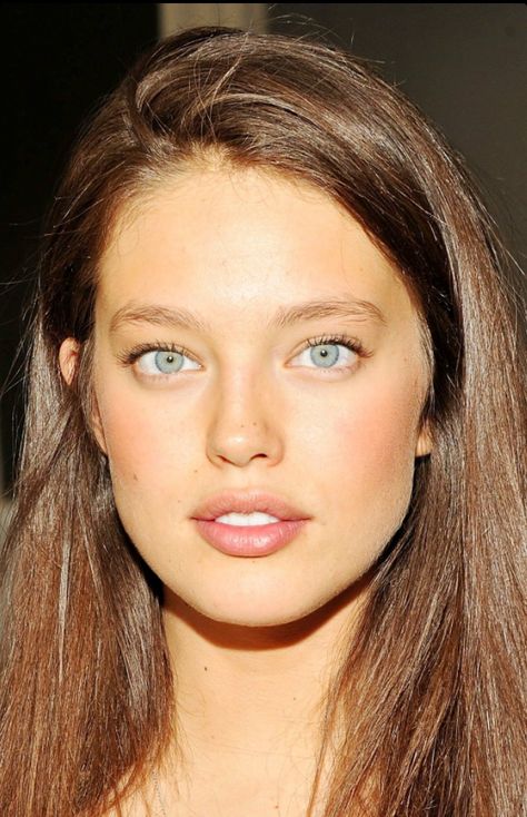 Emily Didonato Face, Angelic Face Women, Flot Makeup, Emily Didonato, Photographie Portrait Inspiration, Angel Face, Beauty Eyes, Maquillaje Natural, Beauty Face