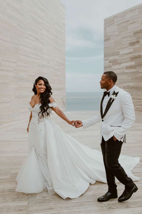 shayla-lester-wedding-couple-0621 White Tuxedo Wedding, Oceanfront Wedding, Flowers Candles, Wedding Portrait Poses, Wedding Picture Poses, Wedding Couple Poses, Wedding Photos Poses, Wedding Photography Poses, Wedding Mood