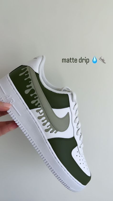 Hand painted AF1 Matte green custom color block Matte drip 3-4 week turnaround time All art work is sealed for longevity Green Custom Shoes, Paint Nike Shoes Diy, Painting Ideas For Shoes, Custom Painted Nikes, Paint Shoes Ideas, Af1 Custom Ideas, Custom Af1 Ideas, Painted Shoes For Men, Custom Shoes Ideas