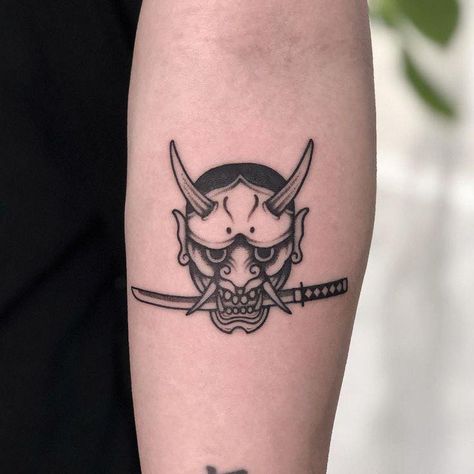 Small Japanese Tattoo, Oni Mask Tattoo, Oni Tattoo, Hannya Mask Tattoo, Hanya Tattoo, Samurai Tattoo Design, Graffiti Tattoo, Tattoo Inspiration Men, Inspiration Tattoos