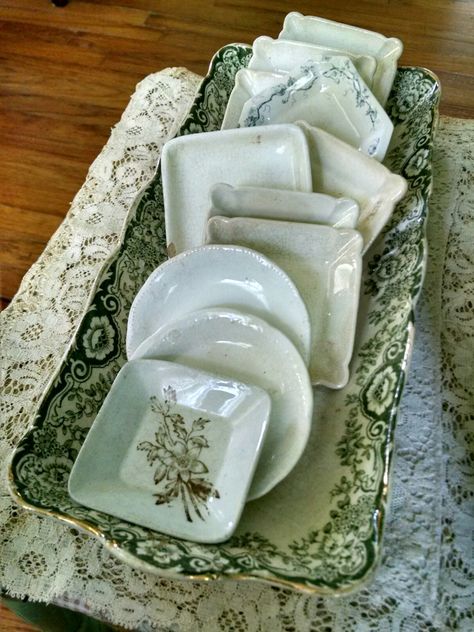 Vintage Butter Pats, Butter Pats Display, Ironstone Display, Green Kitchen Inspiration, Antique Crocks, Vintage Flea Market, Vintage Vignettes, Vintage Ironstone, Styling Shelves