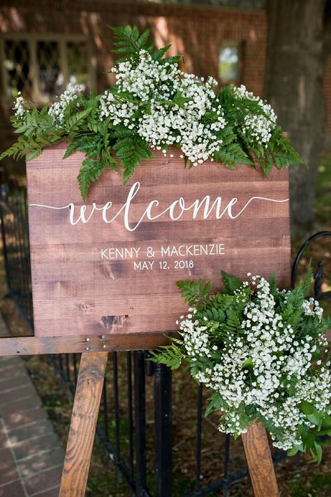 Navy Gold Wedding, Rustic Elegant Wedding, Pizza Bar, Wedding Welcome Signs, Wedding Table Centerpieces, Wedding Guide, Winery Weddings, Wedding Candles, Rustic Wedding Decor