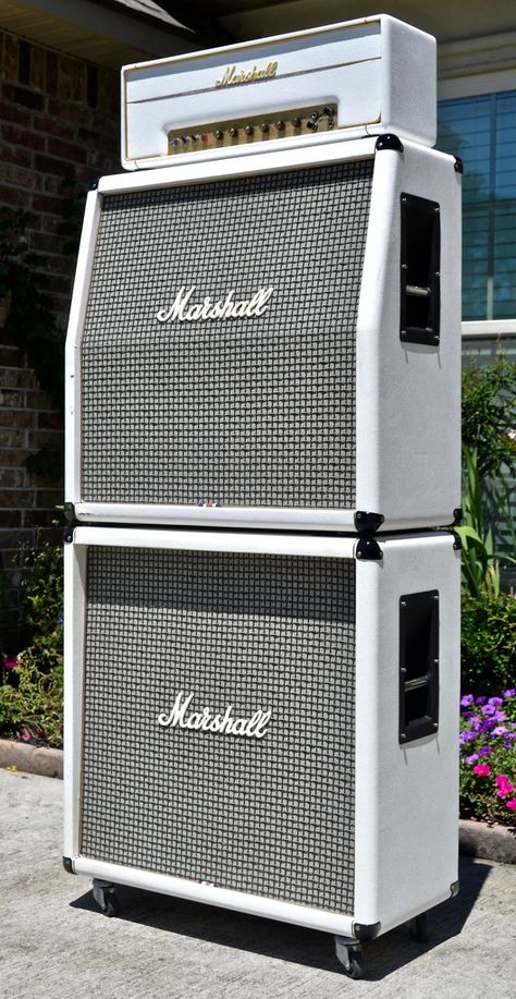 [​IMG] Guitar Amp And Pedal Storage, Marshall Amplifier, Marshall Guitar, Amp Settings, Marshall Amplification, Fender Amplifiers, Marshall Guitar Amp, Fender Mustang Lt25, Marshall Amps