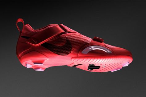 Nike SuperRep Cycle Indoor Cycling Shoe Release Info Cycling Shorts Outfit Street Style, Cycling Shorts Outfit, Cycling Humor, Cycling Benefits, Indoor Cycling Shoes, Nike App, Cycling For Beginners, Indoor Workout, Cycling Photography