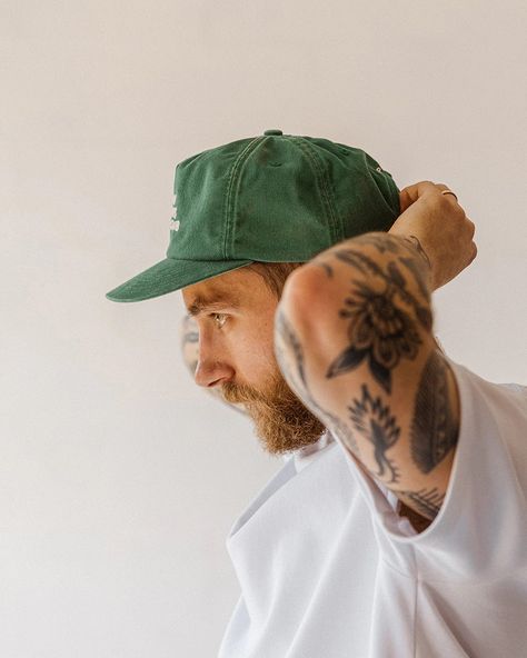 The Slow Sundays Cap in green is a 5-panel cap made from a durable 100% cotton twill. It features an adjustable strap and direct embroidery on the front panel. Take some time to appreciate the small things. Green Hat Outfit Men, Green Hat Outfit, Men's Poses, Cap Outfit Men, Appreciate The Small Things, Layering Hoodies, Dope Hats, Cap Outfit, Hipster Man