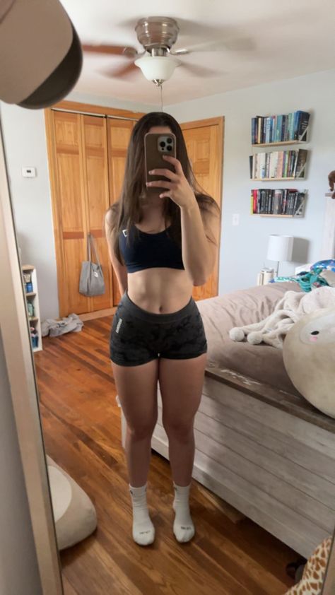 #gymlife #gymshark #gymwear #progress #gymprog Gym Pics, Bod Goals, Estilo Cholo, Cute Gym Outfits, Gym Fits, Body Pose Drawing, Gym Outfits, Healthy Girl, Gym Inspiration