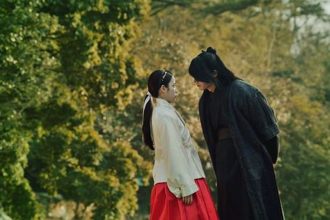 Moon Lovers Aesthetic, Lovers Aesthetic, Scarlet Heart, Moon Lovers, Korean Drama, Scarlet, Drama, Moon, Couple Photos