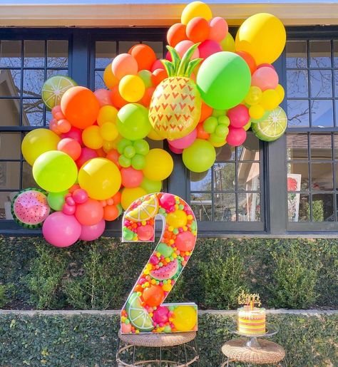 Twotti Fruity Pinata, Twotii Fruitii Decorations, Two Ti Fruiti Birthday Party, Twoty Fruity Theme, Fruit First Birthday Party, Twotti Fruity Party Decorations, Twotii Fruitii, Twoti Fruiti Birthday Party, Twotti Fruity Party