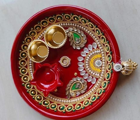 Simple Arti Thali Decoration Ideas, Arti Thali Decoration, Arti Thali, Aarti Thali, Thali Decoration, Thali Decoration Ideas, Bead Hair, Bead Hair Accessories, Beautiful Art Paintings