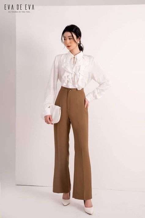 Brown Trousers Outfit Formal, Beige Formal Outfits For Women, Brown Formal Outfit Woman, Brown Formal Pants Outfit, Formal Pants Women Classy, Formal Outfits For Women Hijab, Brown Pants Outfit For Work, Korean Fashion Pants, Formal Pants Women