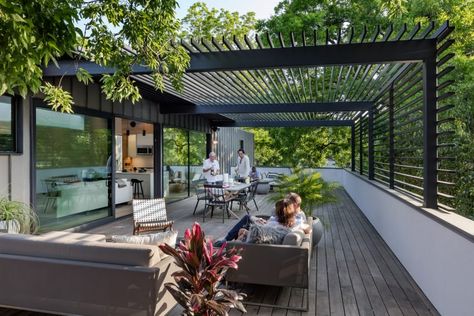 Autohaus by Matt Fajkus Architecture Modern Arbor, Poolside Landscaping, Building Patio, Room Inspired, Backyard Canopy, Patio Pergola, Contemporary Patio, Modern Pergola, Pergola Design