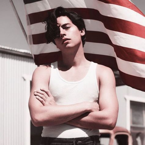 Cole Sprouse Photoshoot, Justin Campbell, Twin Peaks Fashion, Cole Spouse, Cole Sprouse Jughead, Cole M Sprouse, Flaunt Magazine, Riverdale Cole Sprouse, Dylan And Cole