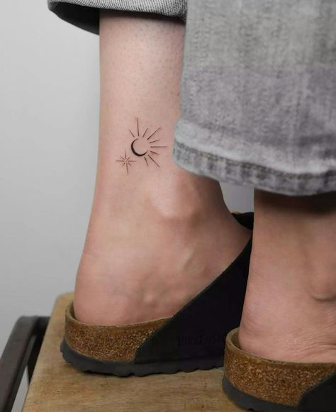 Sun And Moon Tattoo On Ankle, Small Half Sun Tattoo, Eclipse Tattoo Minimalist, Ankle Tattoo Simple, Tiny Ankle Tattoo, Moon Ankle Tattoo, Ear Lobe Tattoo, Fam Tattoo, Eclipse Tattoo