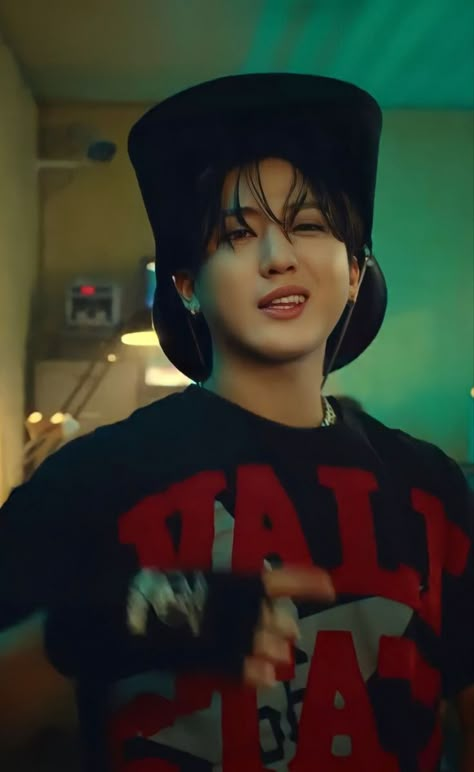 Changbin Smirking, Cowboy Changbin, Changbin Chk Chk Boom, Skz Changbin Cute, Changbin Cute, Changbin Biceps, Changbin Dwaekki, Changbin Salon, Skz Changbin