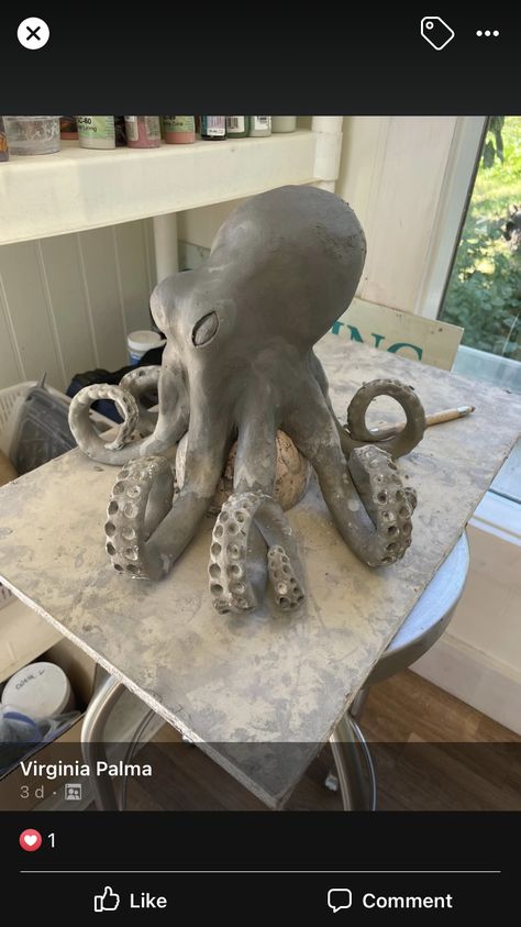 Octopus Photos, Clay Carving, Large Sculpture, Sculpture Ceramic, Clay Stuff, Ceramic Vessel, Clay Ideas, Clay Art, Diy Art