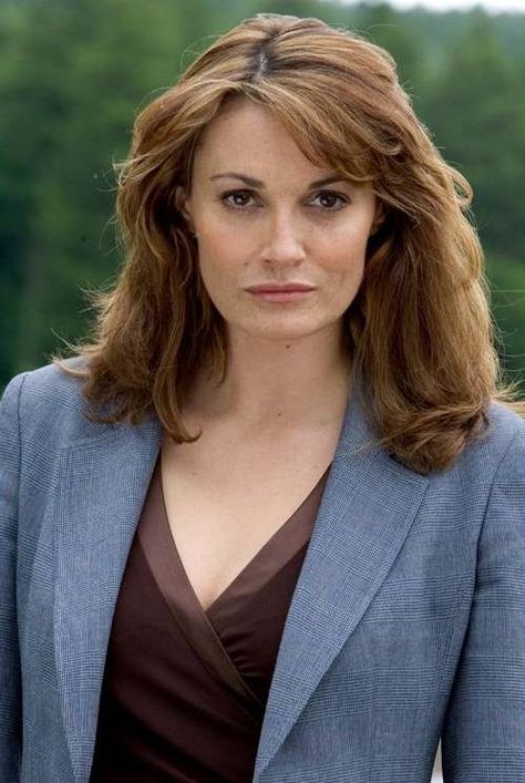 Sarah Parish Sarah Parish, Carol Kirkwood, British Actresses, British Actors, Female Images, Celebrities Female, Role Models, Merlin, Actors & Actresses