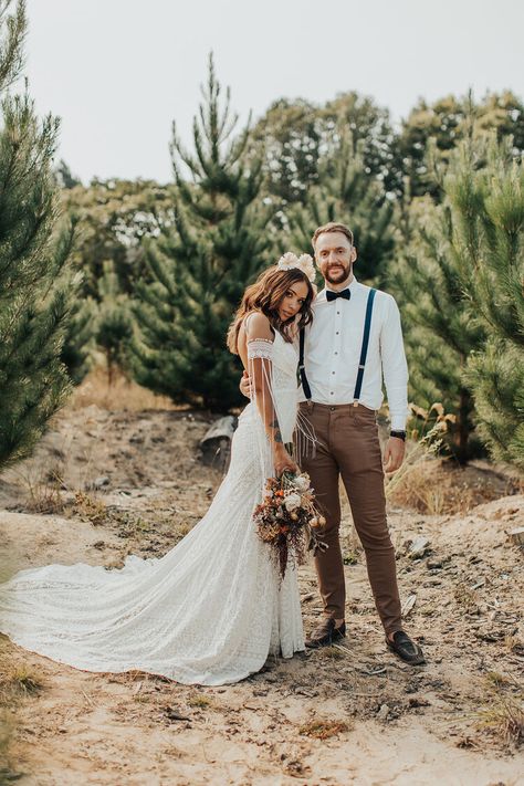 Relaxed Bride, Forest Wedding Photography, Old Forest, Mens Wedding Attire, Groom Wedding Attire, Bride And Groom Photo, Bride And Groom Pictures, Relaxed Wedding, Groom Outfit