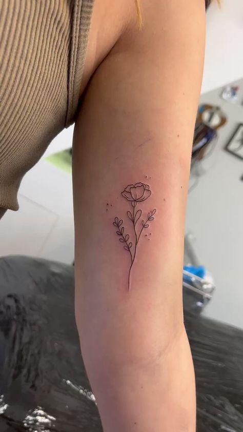 Delicate Inner Arm Tattoo, Fine Line Tattoo Ideas Arm, Flower Tattoos Small Simple, Womens Fine Line Tattoo, Flower Tattoo Location, Flower Dainty Tattoo, Fine Flower Tattoo, Fine Line Flower Tattoo Sleeve, 3 Flowers Tattoo