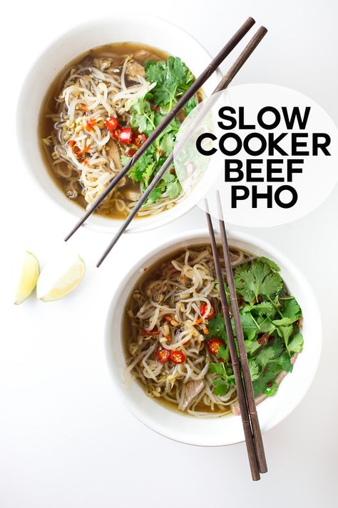 Easy Beef Pho, Crockpot Pho, Crockpot Recipes Beef Tips, Slow Cooker Pho, Beef Pho Recipe, Pho Beef, Slow Cooker Brisket, Crockpot Recipes Beef Stew, Pho Recipe