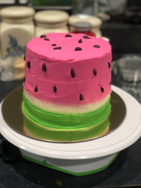 Watermelon Cake Birthday, Fault Line Cake, Smash Cake Recipes, Watermelon Cake, Watermelon Birthday, Watermelon Recipes, 17th Birthday, Colorful Cakes, Cake Designs Birthday