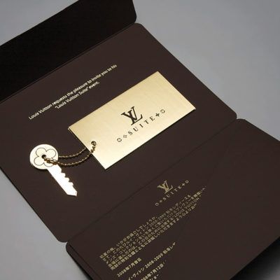 Invitation design for Louis Vuitton event in Tokyo based on the theme « Hotel Suite ». Louis Vuitton Event, Launch Event Ideas, Fashion Invitation, Lux Gifts, Theme Hotel, Louise Vuitton, Hotel Card, Box Invitations, Luxury Packaging Design