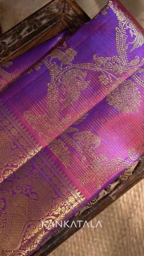 Gold Silk Saree, Saree Color Combinations, Bridal Hairstyle Indian Wedding, Peacock Motifs, Latest Silk Sarees, Kanjivaram Sarees Silk, Churidar Neck Designs, Bridal Sarees South Indian, Simple Saree Designs