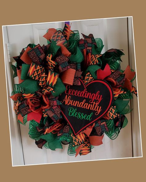 Kwanzaa Wreath Front Doors, African Wreath Front Doors, Kwanzaa Wreath, Juneteenth Wreath Ideas, Kwanzaa Principles, Kwanzaa Gifts, Happy Kwanzaa, Church Christmas Decorations, Holiday Wreaths Diy