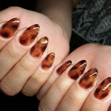 Tortoiseshell Nails Brown Nails Design, Ombre Brown, Round Nails, Nail Swag, Best Nail Art, Brown Nails, Halloween Nail Art, Gel Nail Art, Cool Nail Art