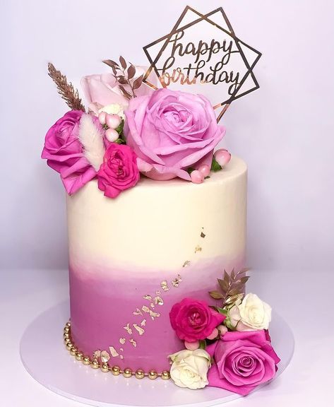 Flower Cakes Birthday For Women, Flower Birthday Cake For Women, Adult Woman Birthday Cake, Buttercream Cake Designs Birthday Women, Cake Designs For Women Birthday, Gorgeous Cakes Birthday Beautiful, Beautiful Birthday Cakes For Women Ideas, Simple Elegant Birthday Cakes For Women, Pink Birthday Cake For Women