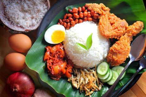 Malaysia Food, Claypot Chicken Rice, Malay Food, Nasi Lemak, Rice Vermicelli, Cook Up A Storm, Malaysian Food, Noodle Dishes, Kuala Lumpur