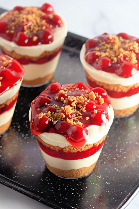 Mini Cherry Cheesecake Trifle Layered Cheesecake Cups, Mini Trifle Recipes, Cheesecake Trifle Recipes, Cherry Cheesecake Mini, Cherry Cheesecake Trifle, Cherry Cheesecake Cups, Strawberry Cheesecake Trifle, Cheesecake Cherry, Cherry Trifle