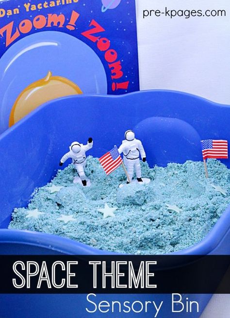 Space Theme Sensory Bin for Preschoolers. A super easy DIY recipe for Moon Sand, plus a fun sensory play experience for learning about space with preschool and kindergarten kids. Space Theme Sensory, Sensory Bin For Preschoolers, Space Sensory, Space Lesson Plans, Sand Recipe, Sensory Seeking, Space Theme Preschool, Space Week, Space Activities For Kids