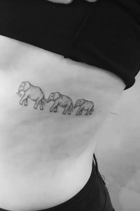 Three Elephant Tattoo, Elephant Family Tattoo, Family Tattoo Ideas, Tattoo Animals, Elephant Tattoo Design, Tattoos With Kids Names, Sibling Tattoos, Family Tattoo, Elephant Tattoo