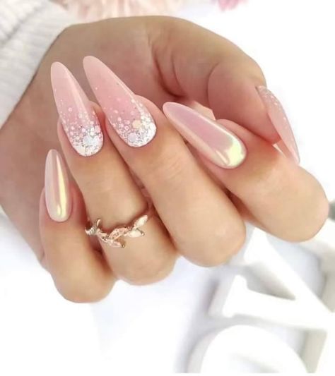 Nye Nails Acrylic, Simple New Years Nails, Coolest Nails, Nye Nails, New Years Nails, New Years Nail Art, New Years Nail Designs, Ring In The New Year, New Year's Nails