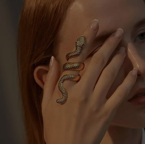 Snake Ring Aesthetic, Cobra Aesthetic, Medusa Aesthetic, Royalty Accessories, Slytherin Jewelry, Mc Aesthetic, Wish Dragon, Snake Aesthetic, Marvel Red Room