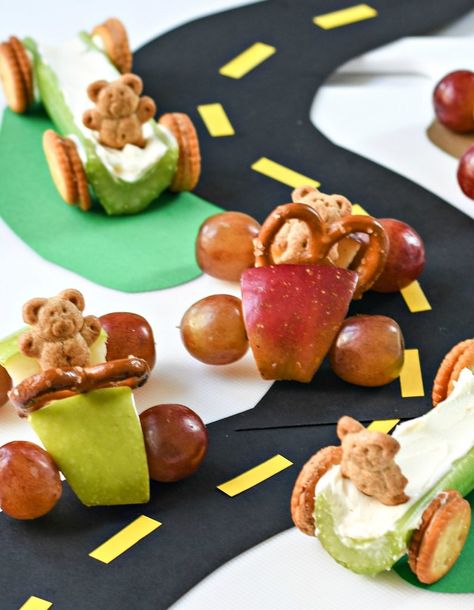 These Fruit and Veggie Car Snacks are perfect for the toy car lover in your family! A healthy snack for hungry kids #snacksforkids #healthysnacksforkids #funfood Cars Snack Ideas, Car Fruit Tray, Healthy Driving Snacks, Transportation Snacks For Preschool, Car Snacks For Kids, Car Birthday Snacks, Transportation Theme Snacks Preschool, Transportation Snacks, Fruit Cars