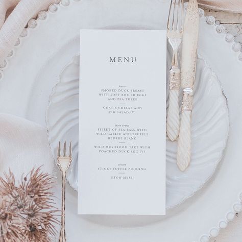 Menu With Guest Name, Diy Menu Cards, Personalized Wedding Menu, Menu Wedding, Spring Weddings, Beautiful Table Settings, Paper Place, Wedding Menu Cards, Menu Card