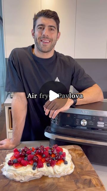 Air Fryer Pavlova, Air Fryer Pavlova Recipe, Christian Petracca, Thickened Cream, Pavlova Recipe, I Ninja, Baked Goodies, Caster Sugar, Air Fry